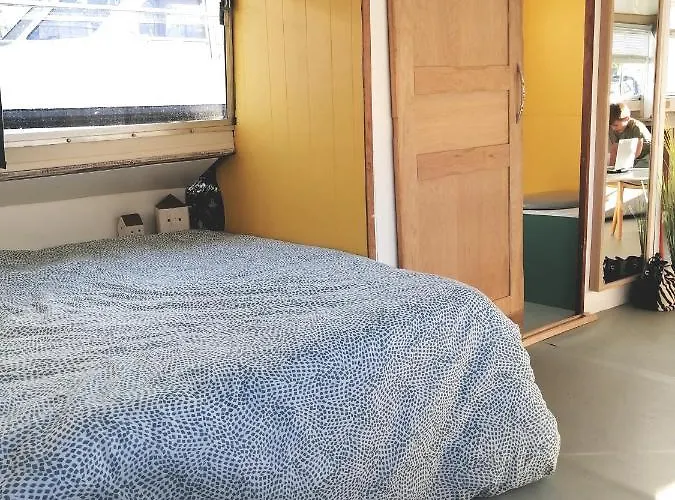 Bateau-hôtel Esprit Péniche