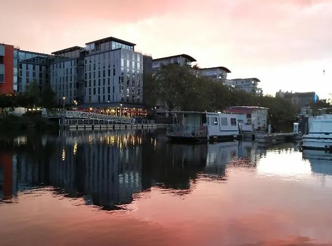 Esprit Peniche 船屋